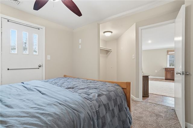 142 Twin Lakes Dr, Jackson Twp, PA 16063