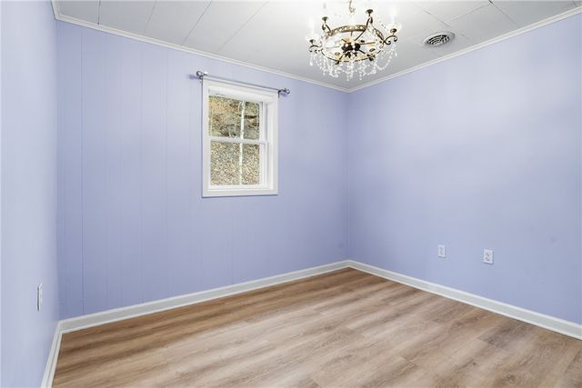 142 Twin Lakes Dr, Jackson Twp, PA 16063