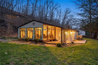 142 Twin Lakes Dr, Jackson Twp, PA 16063