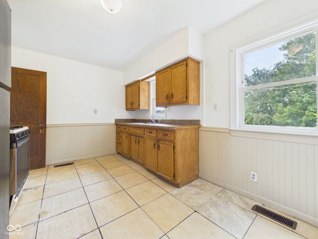 3009 Fairview Street, Anderson, IN 46016