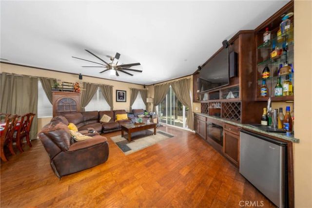 5537 Hartness Court, Fontana, CA 92336