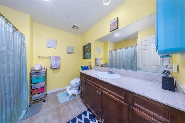 5537 Hartness Court, Fontana, CA 92336