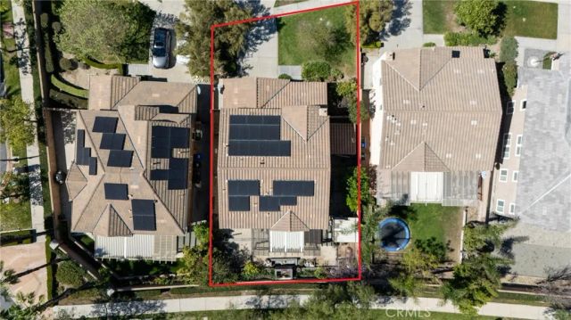 5537 Hartness Court, Fontana, CA 92336