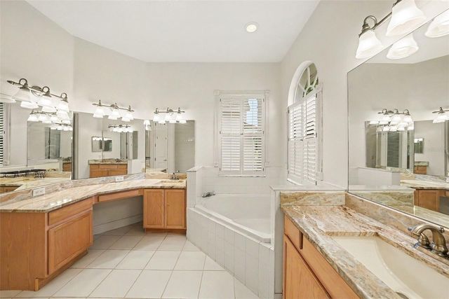 12516 LEATHERLEAF DRIVE, Tampa, FL 33626