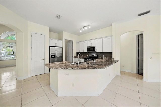 12516 LEATHERLEAF DRIVE, Tampa, FL 33626