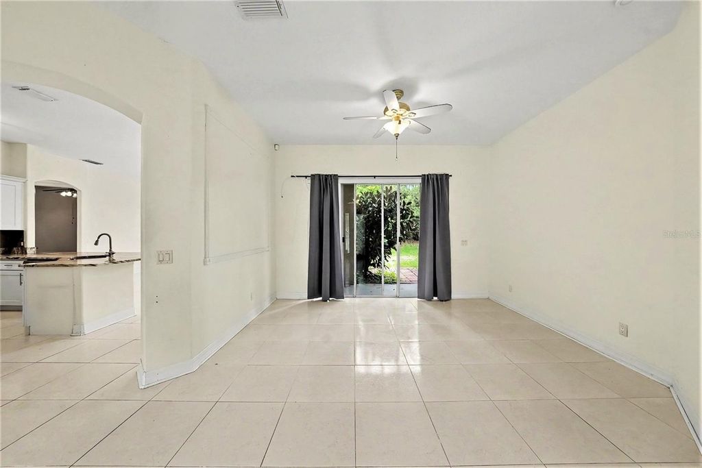 Image 13 of property listing at 12516 LEATHERLEAF DRIVE, Tampa, FL 33626