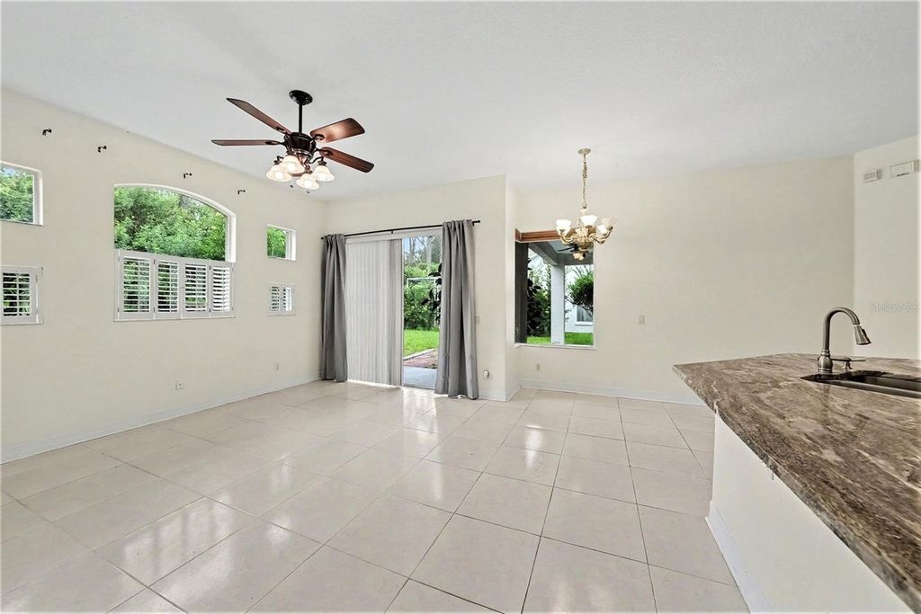 Image 6 of property listing at 12516 LEATHERLEAF DRIVE, Tampa, FL 33626