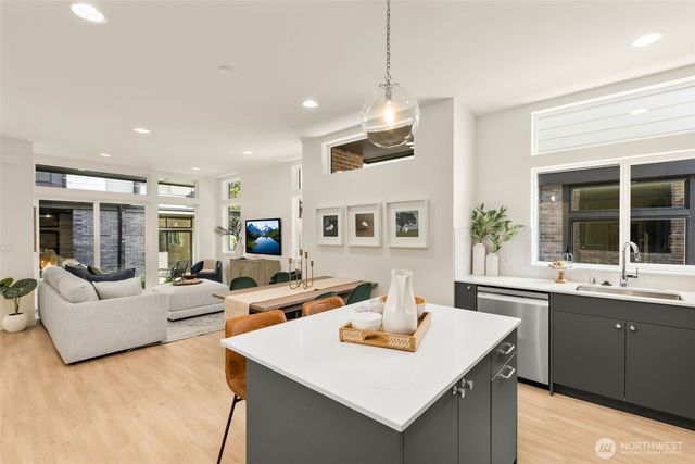 8323 A 12th Avenue NW, Seattle, WA 98117