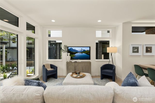 8323 A 12th Avenue NW, Seattle, WA 98117
