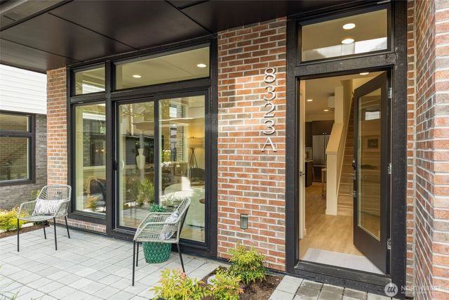 8323 A 12th Avenue NW, Seattle, WA 98117