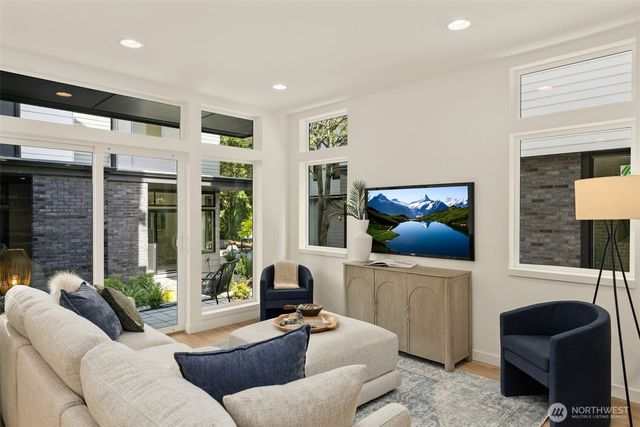 8323 A 12th Avenue NW, Seattle, WA 98117