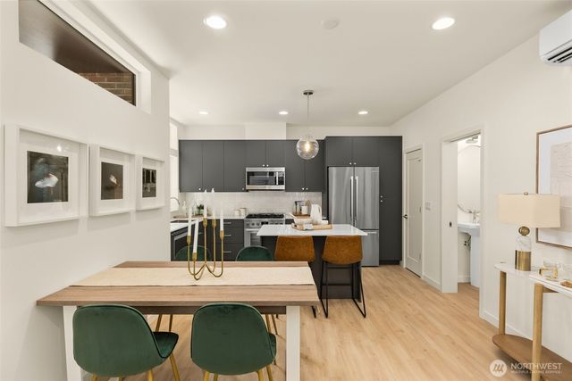 8323 A 12th Avenue NW, Seattle, WA 98117