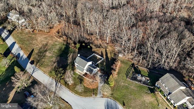 1001 WEIBLE DR, Coatesville, PA 19320