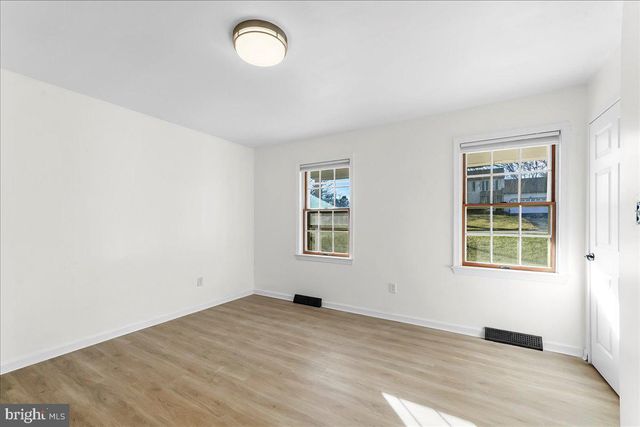 1001 WEIBLE DR, Coatesville, PA 19320