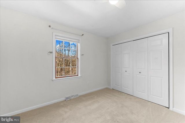 1001 WEIBLE DR, Coatesville, PA 19320