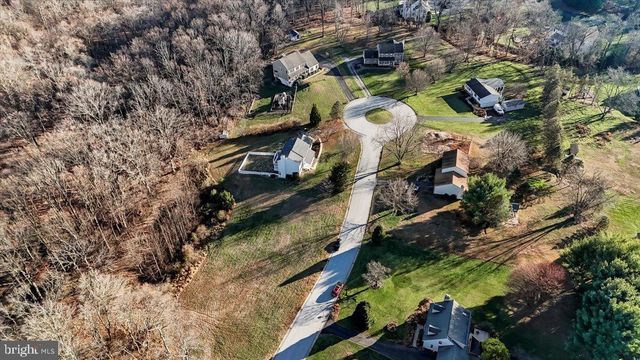 1001 WEIBLE DR, Coatesville, PA 19320