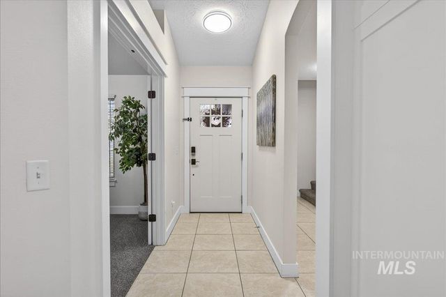 6113 S Roaring River Ave., Boise, ID 83709