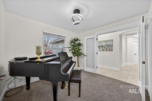 6113 S Roaring River Ave., Boise, ID 83709