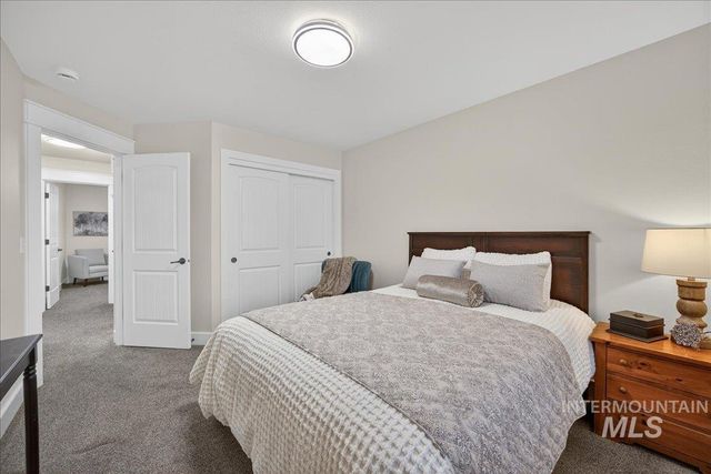 6113 S Roaring River Ave., Boise, ID 83709