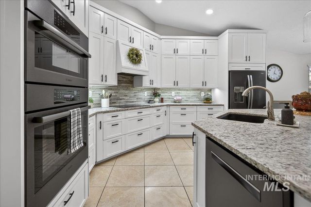 6113 S Roaring River Ave., Boise, ID 83709