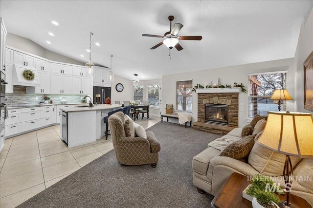 6113 S Roaring River Ave., Boise, ID 83709