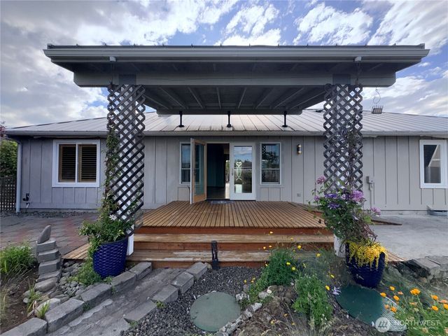 181 Duke Drive, Sequim, WA 98382