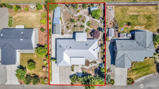 181 Duke Drive, Sequim, WA 98382