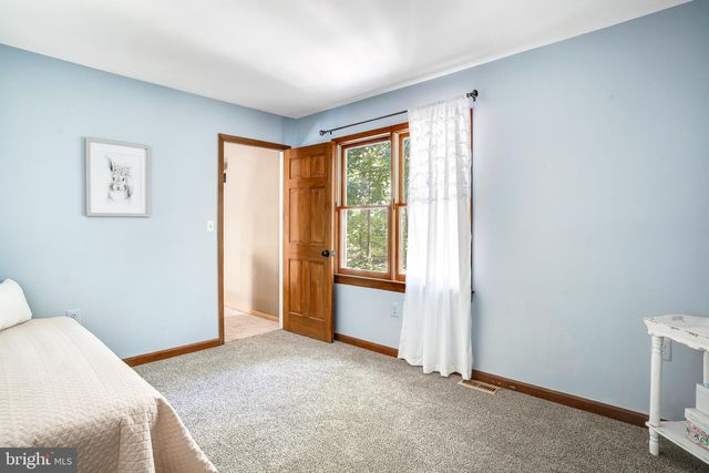 127 COOL GLEN CIR, Harpers Ferry, WV 25425