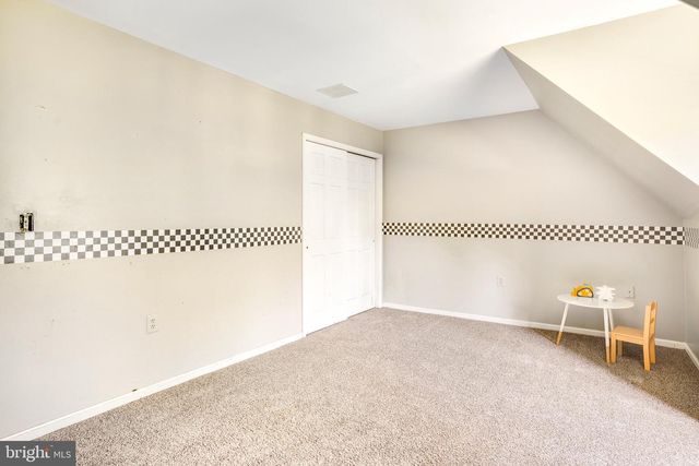 127 COOL GLEN CIR, Harpers Ferry, WV 25425