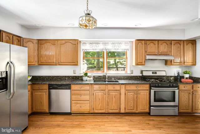 127 COOL GLEN CIR, Harpers Ferry, WV 25425