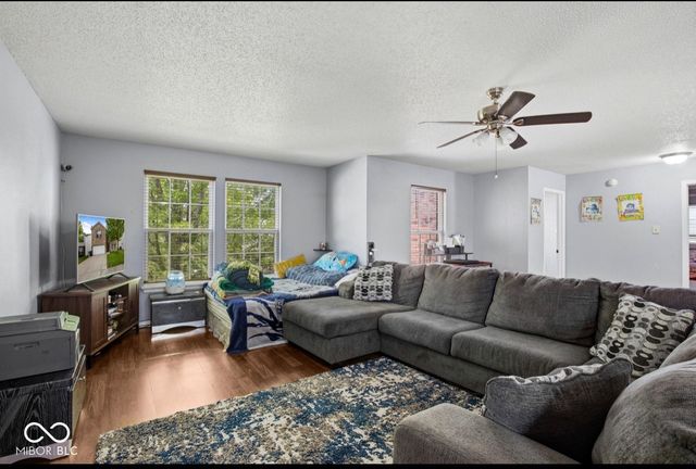 2951 Hearthside Drive, Greenwood, IN 46143