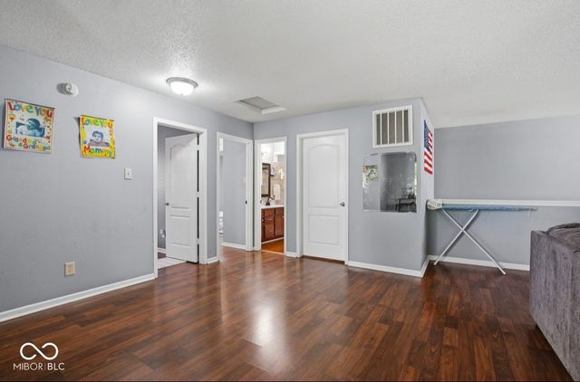 2951 Hearthside Drive, Greenwood, IN 46143