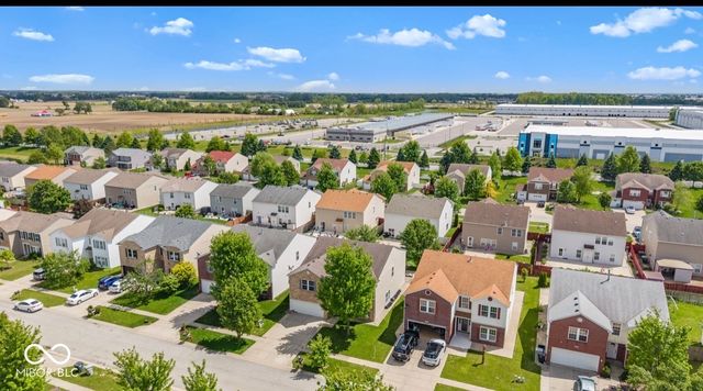 2951 Hearthside Drive, Greenwood, IN 46143