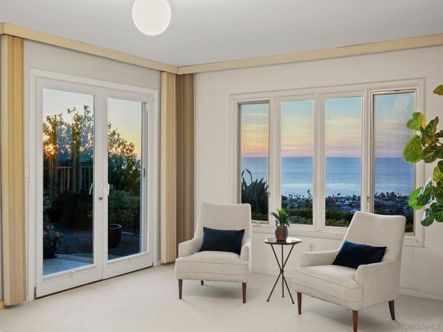 6424 El Camino Del Teatro, La Jolla, CA 92037