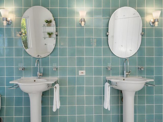 6424 El Camino Del Teatro, La Jolla, CA 92037