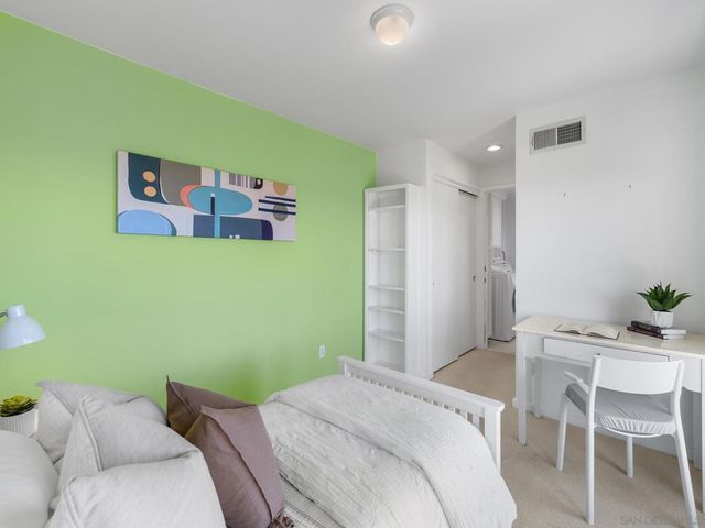 6424 El Camino Del Teatro, La Jolla, CA 92037