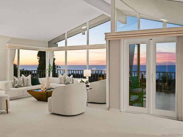 6424 El Camino Del Teatro, La Jolla, CA 92037