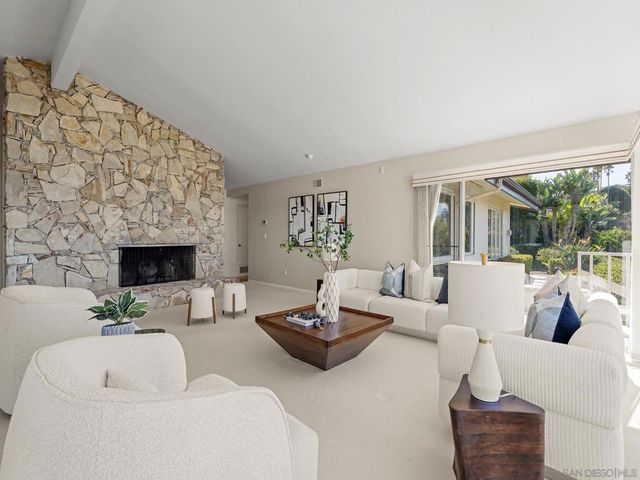 6424 El Camino Del Teatro, La Jolla, CA 92037