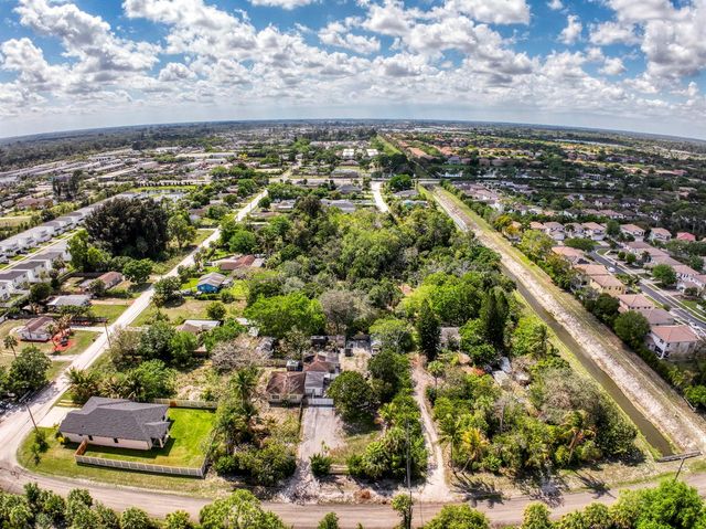 470 63rd Trail N, West Palm Beach, FL 33413