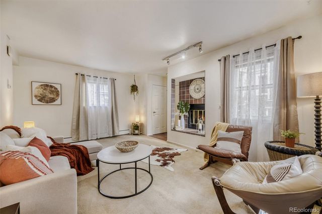 101 S Downing Street 8, Denver, CO 80209