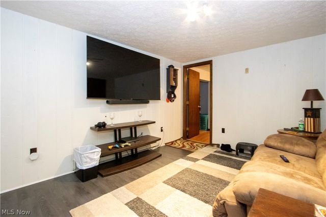 4990 Chippewa Road, Medina, OH 44256