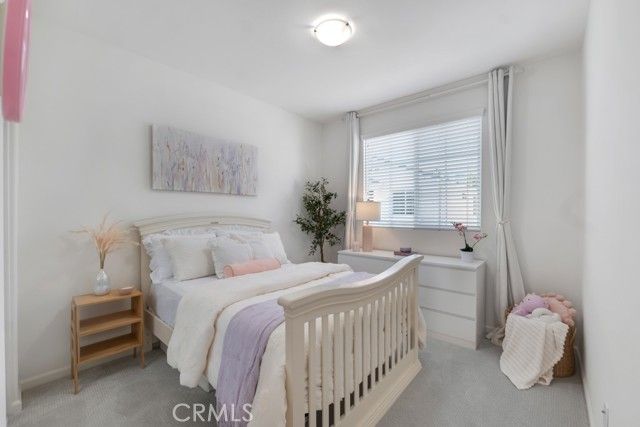 14902 W Navarre, Sylmar (los Angeles), CA 91342