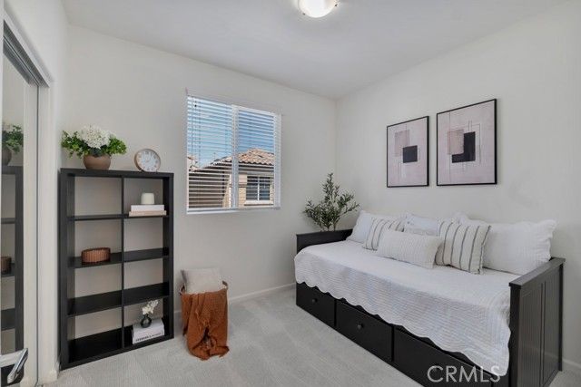 14902 W Navarre, Sylmar (los Angeles), CA 91342