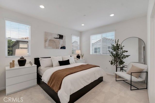 14902 W Navarre, Sylmar (los Angeles), CA 91342