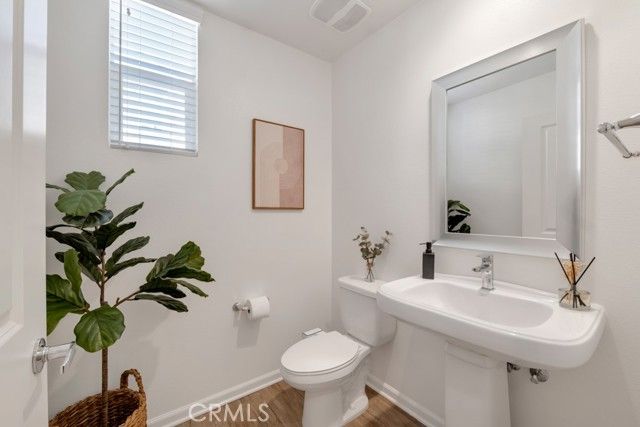 14902 W Navarre, Sylmar (los Angeles), CA 91342