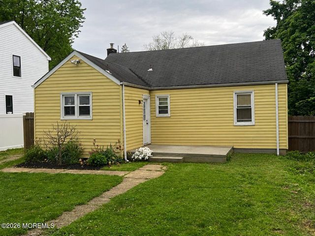 107 Clinton Place, Tinton Falls, NJ 07724
