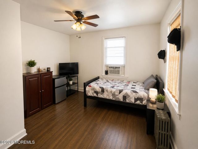 107 Clinton Place, Tinton Falls, NJ 07724