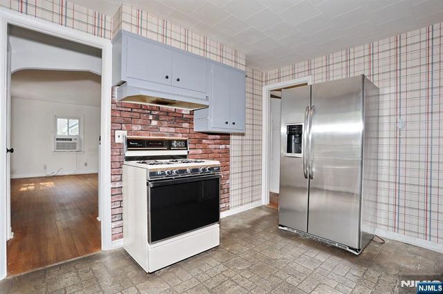 1806 Palisade Avenue, Teaneck, NJ 07666