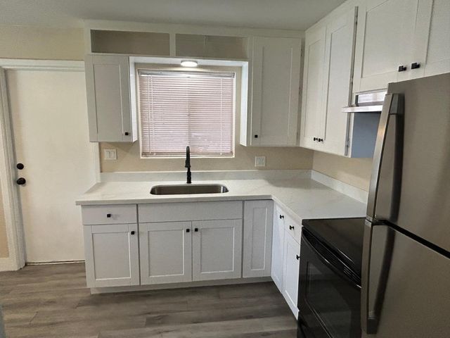 726 E 3rd Avenue, Mesa, AZ 85204