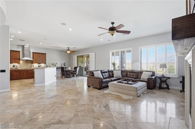 7324 Bugler Swan Way, North Las Vegas, NV 89084